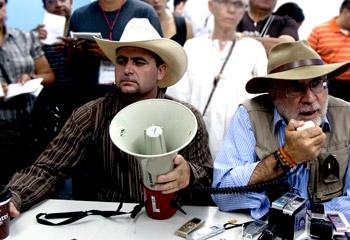 LeBarón convoca a marcha contra extorsión policiaca en Chihuahua