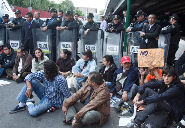 Comienzan “sentón” en el Senado