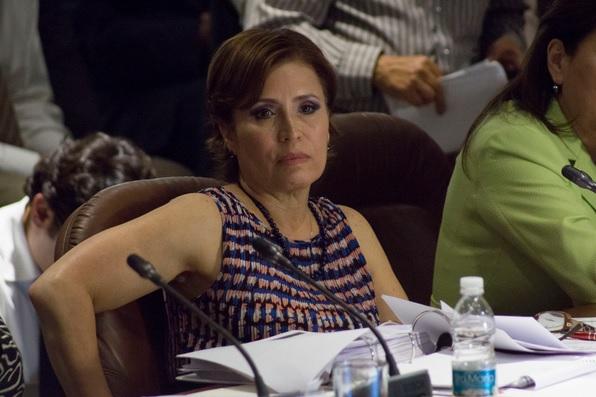 Robles se queda en Sedesol; PAN y PRD la desconocen