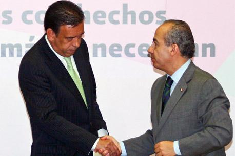 Moreira ataca primero y luego pide acuerdo a Calderón