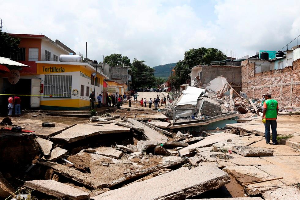 Al menos 3 personas muertas, daños e inundaciones por intensas lluvias en Chiapas y Guerrero