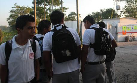 México debe acelerar el paso en educación: OCDE