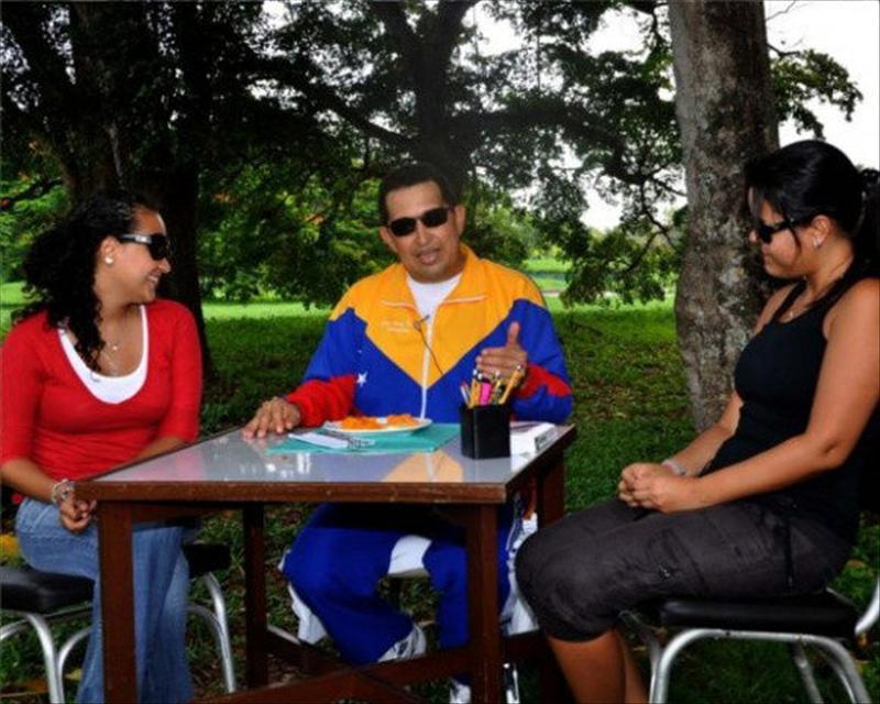 Procedente de Cuba llega Hugo Chávez a Venezuela