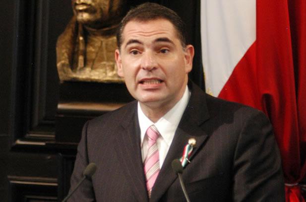 Ofrecen las FARP voto de confianza a Gabino Cué