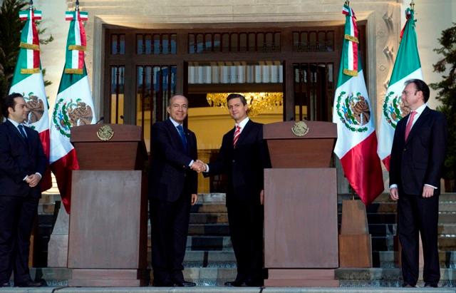 Lo que se dijeron EPN y Calderón ayer en Los Pinos