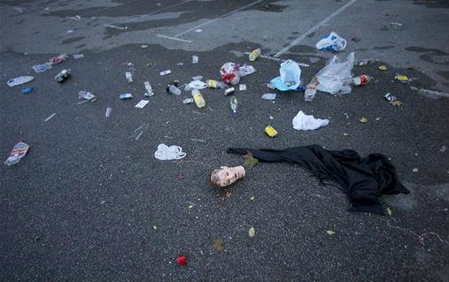 Mueren tres por terror desatado en fiesta Halloween