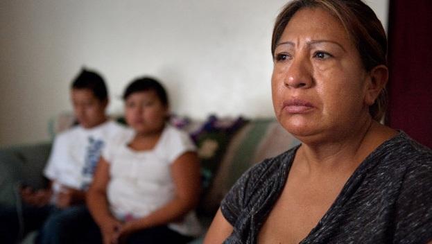 Suspenden deportación de mexicana convertida en icono en EU