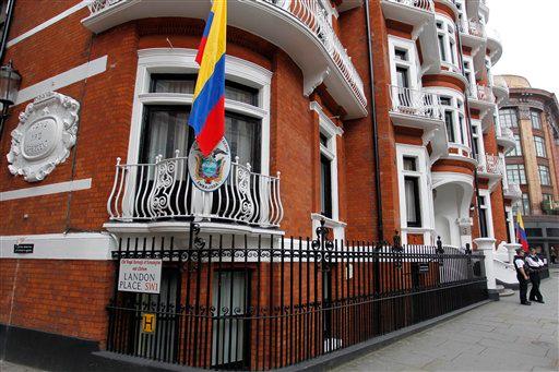 Ecuador y Reino Unido reinician diálogo sobre caso Assange
