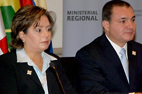 Se debe regular la venta de armas, no prohibirla: SRE