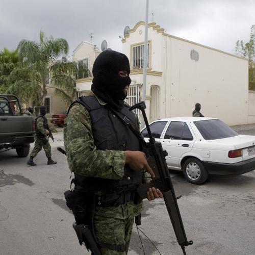 Policías abandonaron 400 municipios por miedo a narco