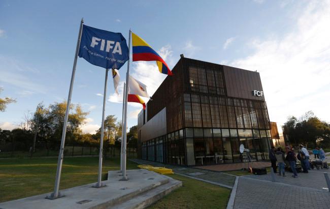 Expresidente de FIFA sale bajo fianza tras escándalo de corrupción