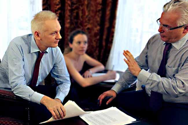 Assange intenta “distraer la atención” de sus delitos sexuales: EU