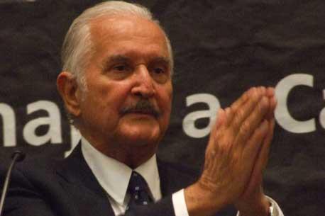 Peña Nieto es un personaje muy pequeño para los problemas del país: Fuentes