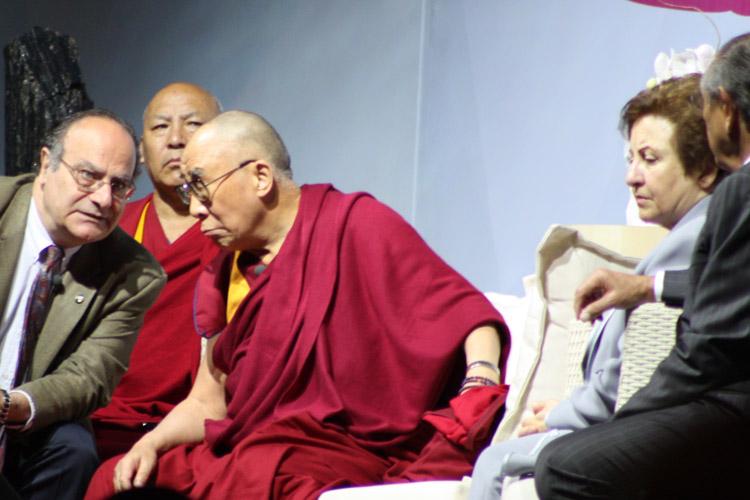 China reclama a Calderón por reunirse con el Dalai Lama