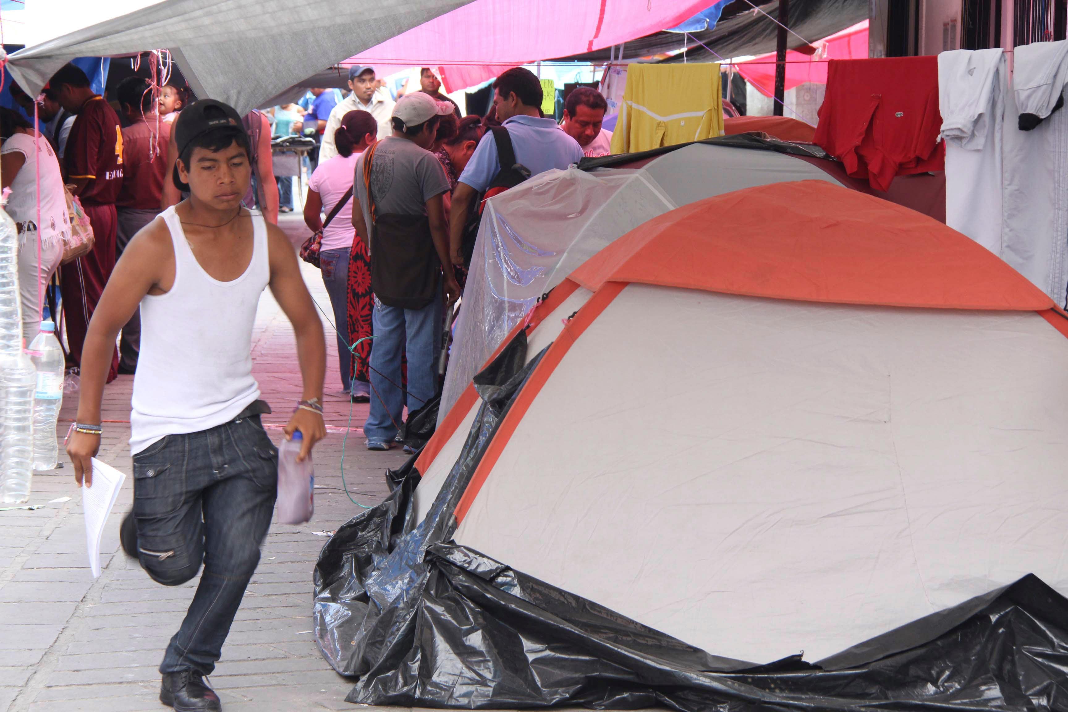 Anuncia SNTE paro indefinido de labores en Oaxaca