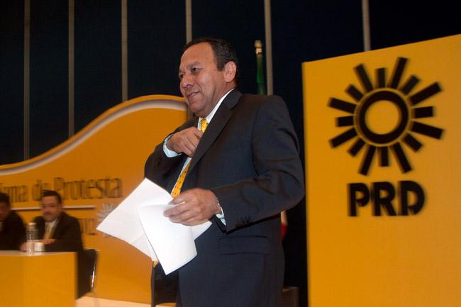 Gobernadores del PRD deberán trabajar institucionalmente con EPN: Zambrano