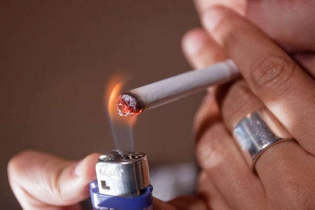 Fumadores han colapsado sistema de salud