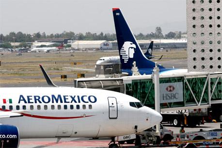 Detienen a otro sobrecargo de Aeroméxico por posesión de droga