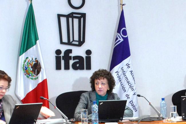 Pide IFAI a gobierno federal protocolo de redes sociales de funcionarios