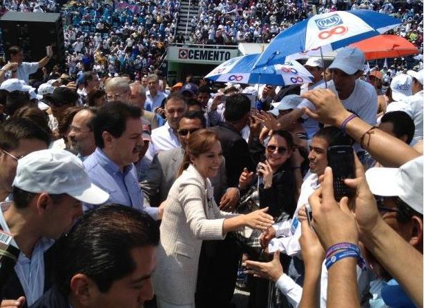 Josefina cae en encuestas por pifias y su medianía como candidata: PRI
