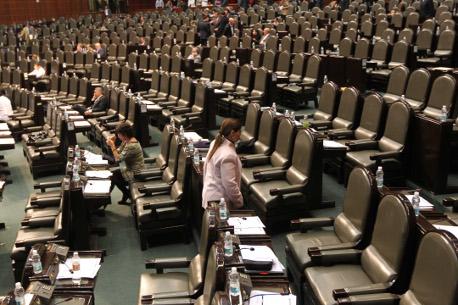 Con entrega del sexto informe de Calderón, inicia la nueva legislatura