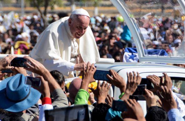 El papa respalda a los obispos y sus manifestaciones contra el matrimonio igualitario en México