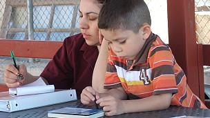 Aplican en escuelas técnica de productividad que iguala fábricas con escuelas