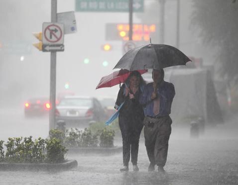Prevé Sinaproc lluvias fuertes en 15 estados del país