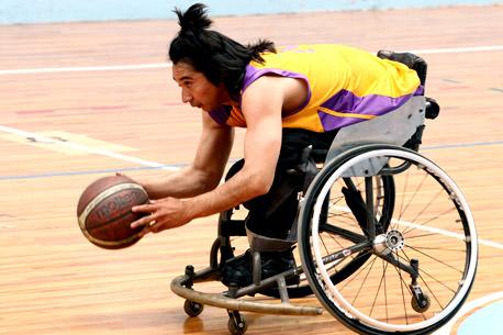 Si critican las sillas, regalen unas a su gusto: Padrés