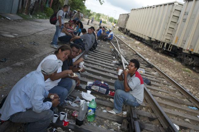 En un año, 11 mil secuestros de migrantes en México: CNDH