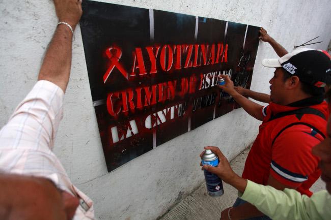Anuncia la SEP becas por Ayotzinapa, aunque no informa para quién