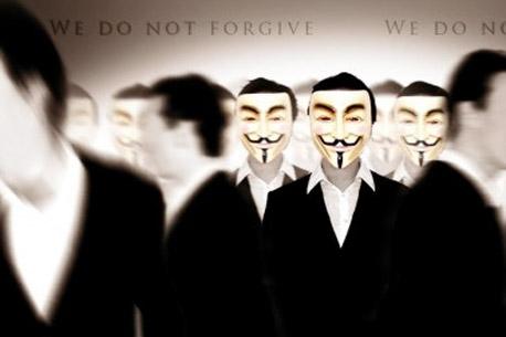 Anonymous <i>hackea</i> redes sociales del gobierno colombiano
