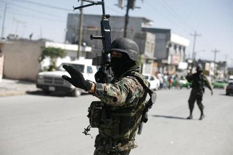 Ejército abate a 5 presuntos delincuentes y decomisan arsenal en Tamaulipas