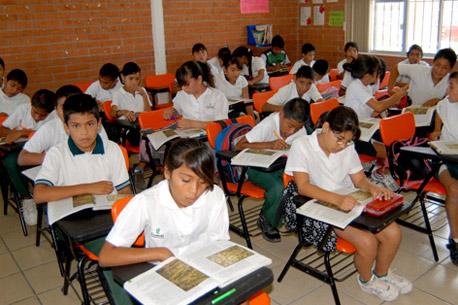Por extorsión, 52 escuelas de Acapulco suspenden clases