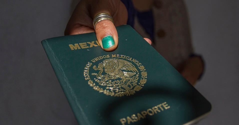 Otra empresa es contratada para ‘reparar’ el sistema de pasaportes en internet