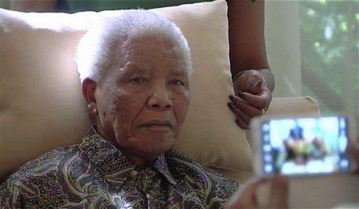 Reportan delicado pero estable a Mandela