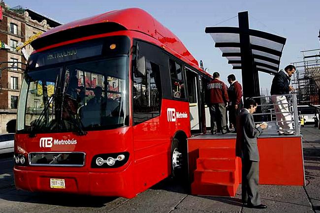 Suben tarifas de Metrobús, taxis y autobuses en el DF