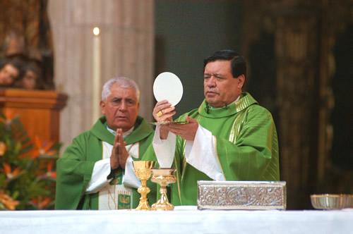 Tres cardenales mexicanos son elegibles para sustituir a Benedicto XVI