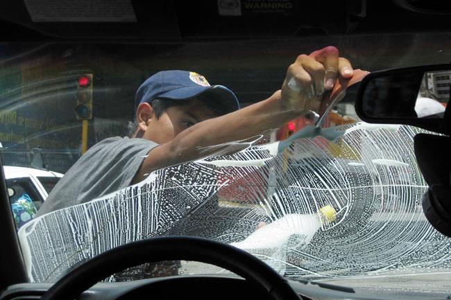 Falla lucha contra pobreza en 2011: Coneval