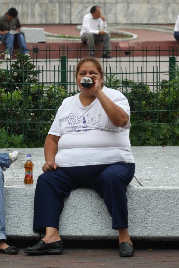 Hombres mexicanos, entre los 15 más obesos del mundo