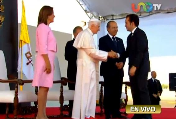 Filtraciones de Wikileaks <i>no le quitan el sueño</i> a Poiré