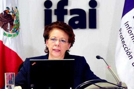 Senado aprueba en lo general ampliar facultades al IFAI