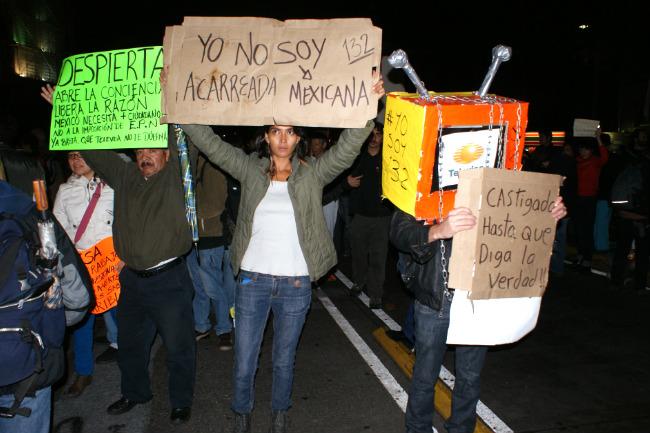 Finaliza toma simbólica de Televisa; “es un hecho histórico”, dice #YoSoy132