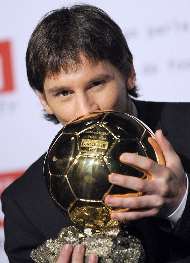 Messi, Iniesta y Ronaldo van por el Balón de Oro de la FIFA