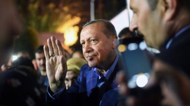 Por qué el referendo que da más poderes al presidente Erdogan es un giro histórico para Turquía