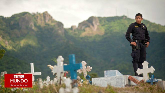Morir por un gol y otras historias para entender los 1,380 asesinatos en dos meses en El Salvador