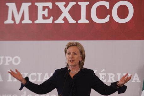 Oficializan visita de Hillary Clinton para el G-20