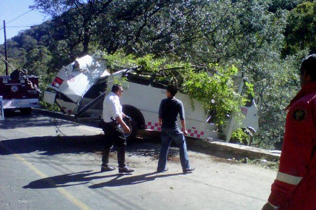 Ya son 11 los muertos por accidente en Huixquilucan