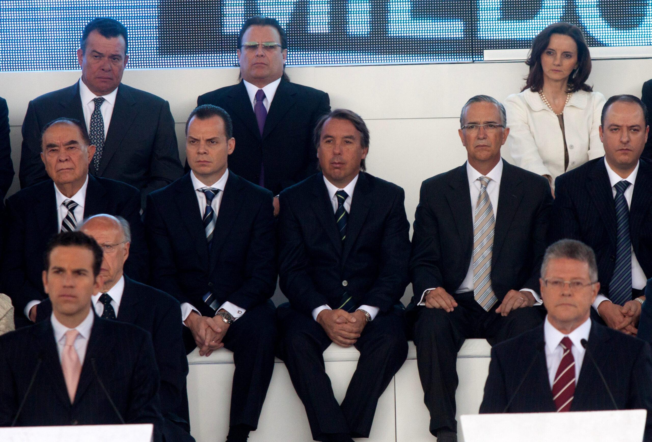 Diputados piden a Cofetel retirar privilegios a televisoras