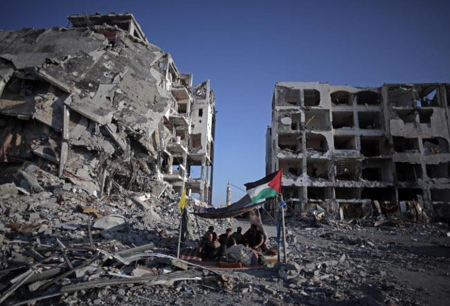 Israel y palestinos amplían a cinco días la tregua en Gaza